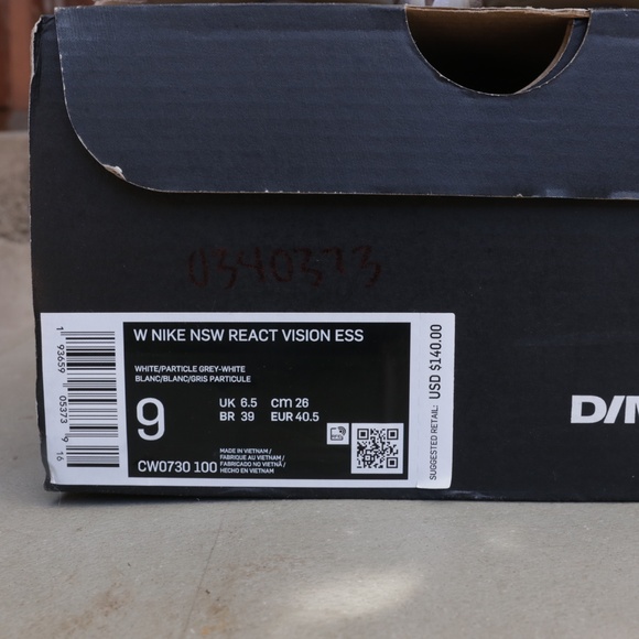 Nike NSW React Vision Essential White 9 women's - Picture 8 of 8